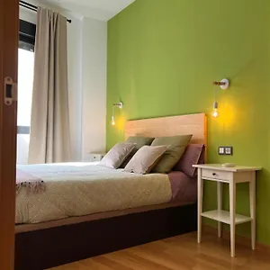 Apartment Amazing In The Heart Of Pool & Free Parking, Malaga