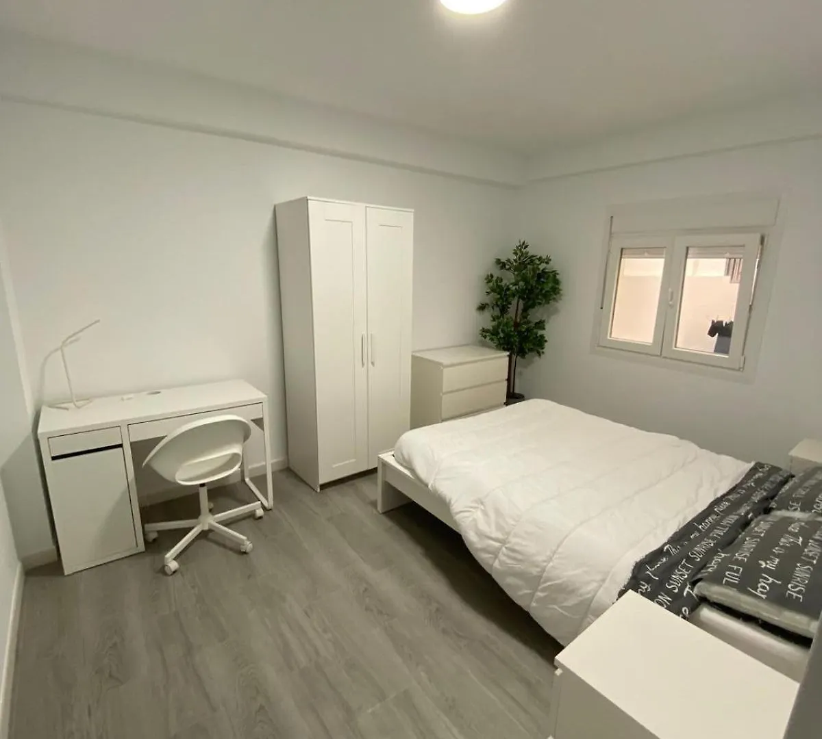 3 Rooms Con Terraza Junto A Monte Victoria Malaga Apartment